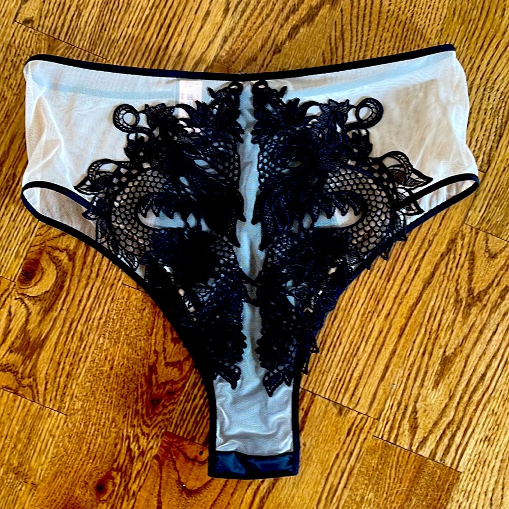 Sexy Victoria secret cheeky panty